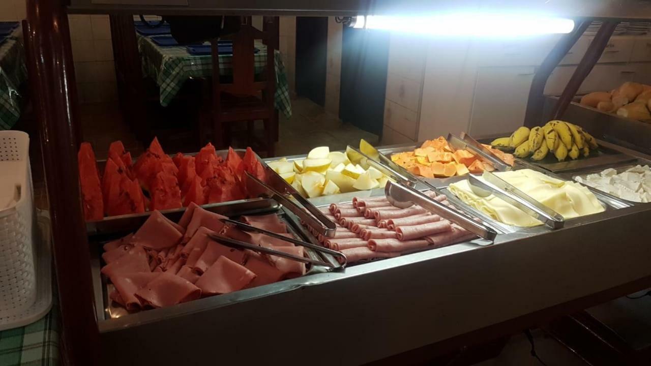 Hotel Ferreira 아파레시다 외부 사진